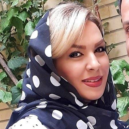 نازنین وزیری