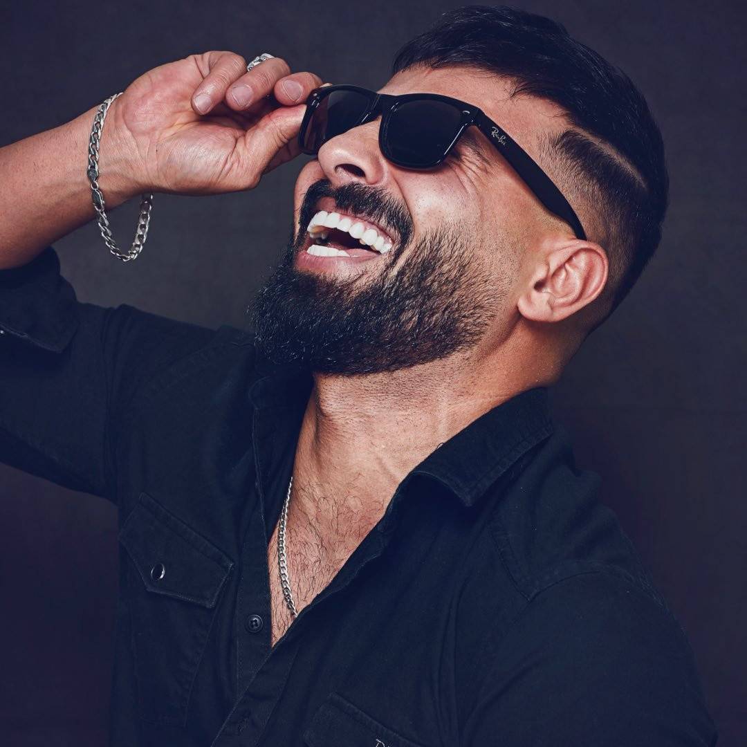 فرشاد حاج علی