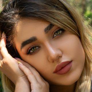 رویا وحدتی استوری