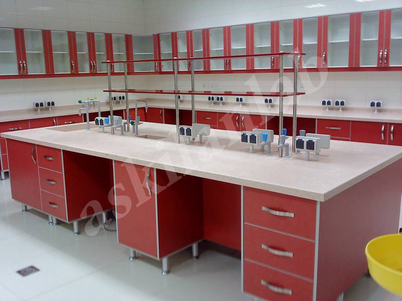 طراحی دکوراسیون آزمایشگاه