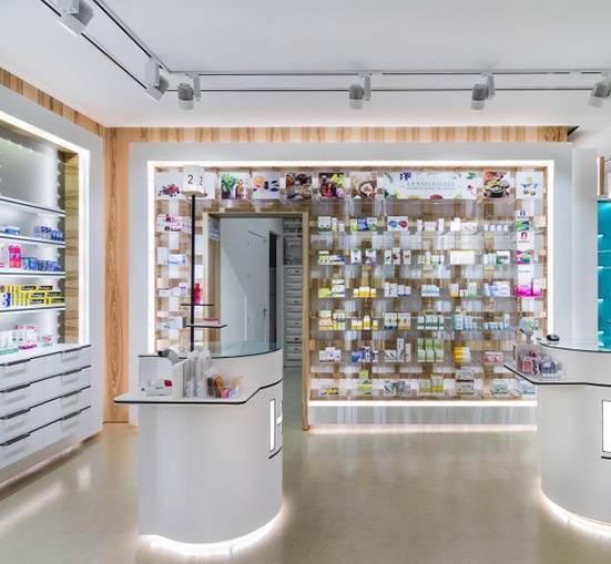 طراحی دکوراسیون داروخانه
